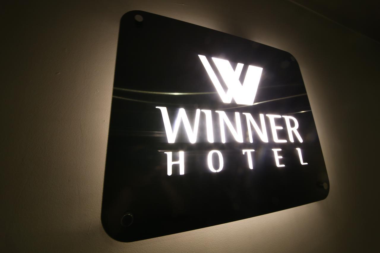 Winner Hotel Jeonju Bagian luar foto